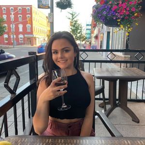 Meet your Posher, Torie